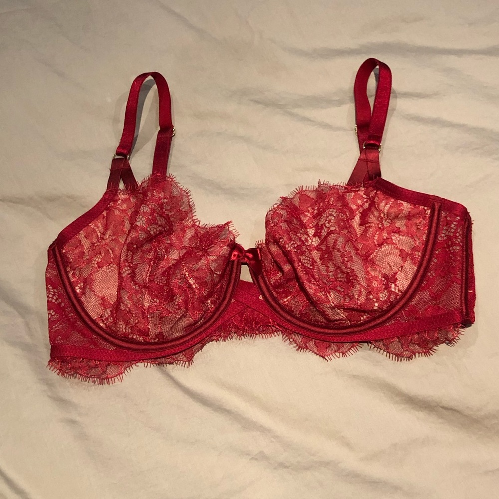 Victoria’s Secret Bordeaux / Burgundy Bra